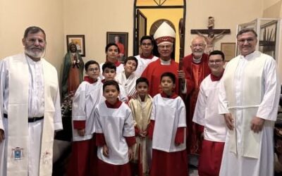 El obispo auxiliar de Guadalajara visita la capilla San Carlos Lwanga en su fiesta