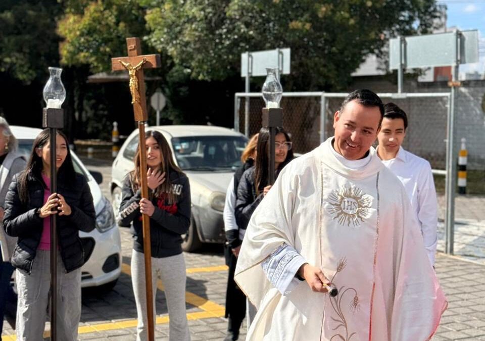 El P. Jorge Martínez, S. de J., director del IMC